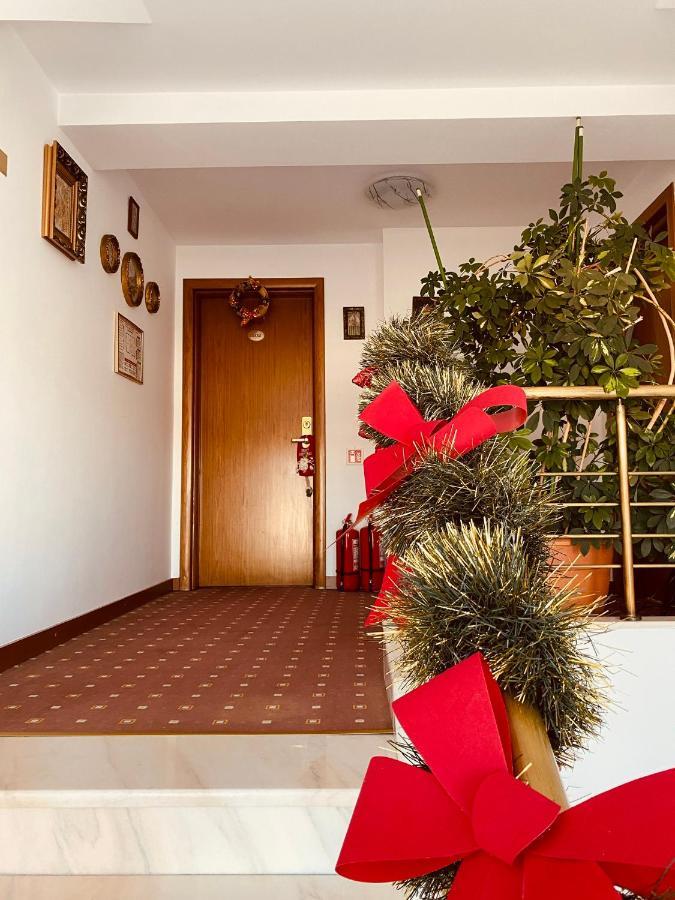 Hotel Casa Jasmine Brașov Exterior foto